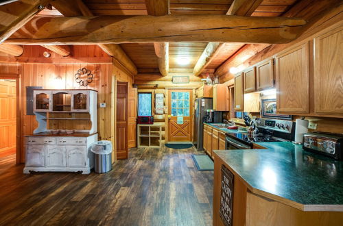 Photo 4 - 10SL - Real Log Cabin - WiFi - SLEEPS-8