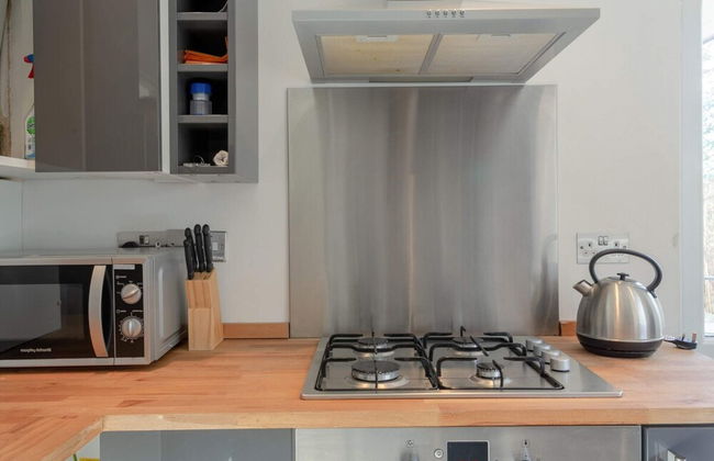 Modern 2 Bedroom Apartment in Morden - Foto 14