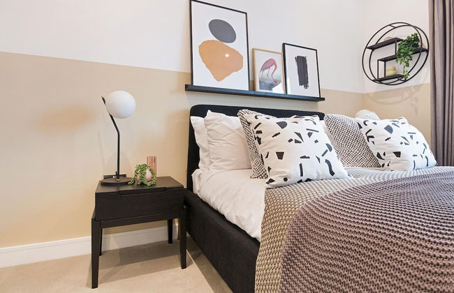 Design Brand new 3 Bedroom Apartment in Shoreditch - Photo 2