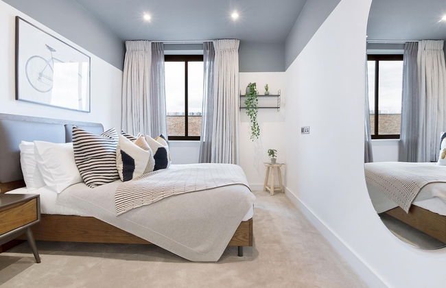 Design Brand new 3 Bedroom Apartment in Shoreditch - Photo 14