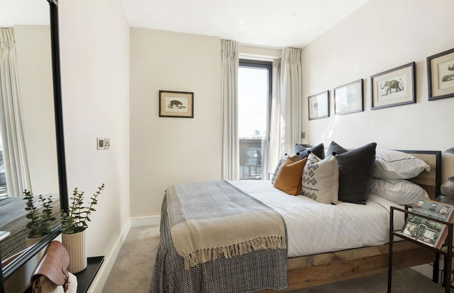 Design Brand new 3 Bedroom Apartment in Shoreditch - Photo 3