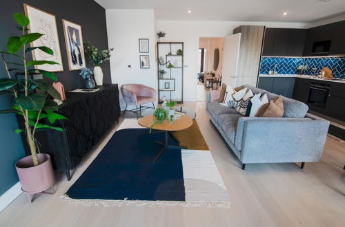 Foto 9 - Design Brand new 3 Bedroom Apartment in Shoreditch