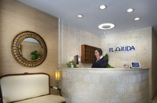 Photo 2 - Plaza Florida Suites