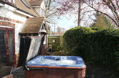 Photo 13 - Measure Cottage - Sleeps up to 5 - Henley in Arden - HOT TUB