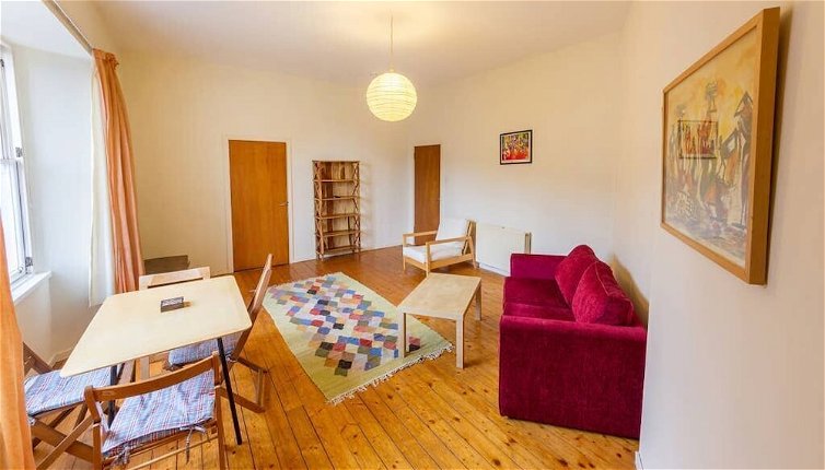 Photo 1 - Charming and Spacious New Town Apartment