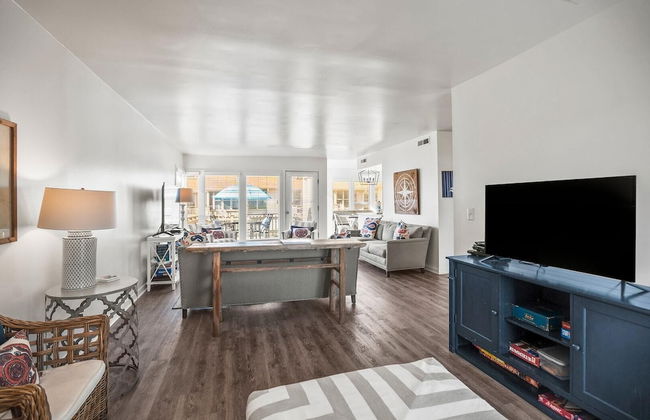 Recently Renovated Condo w/ Breezy Ocean Views - Steps to Beach - Foto 16