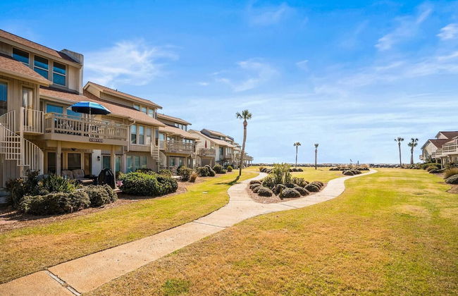 Recently Renovated Condo w/ Breezy Ocean Views - Steps to Beach - Foto 38