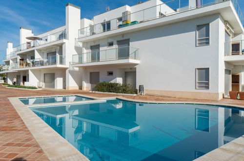 Photo 20 - Beautiful Apartment With Terrace and a Pool