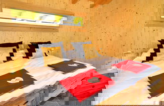 Foto 2 - New Chalet With Sauna