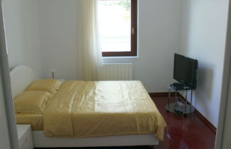 Photo 3 - Luxury Apartment in Opatija for 8 People With Pool and Silk Bedding