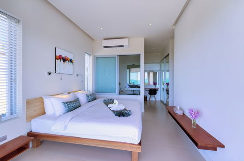 Foto 31 - 15 Bedroom Luxury Triple Sea View Villas