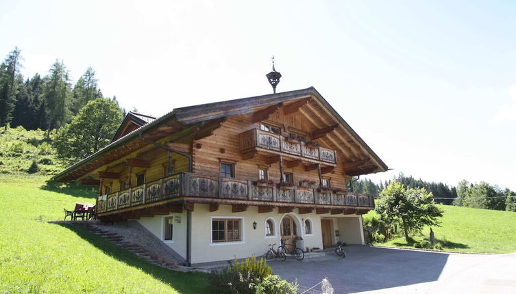 Photo 1 - Villa on a Courtyard Near the ski Area in Salzburg