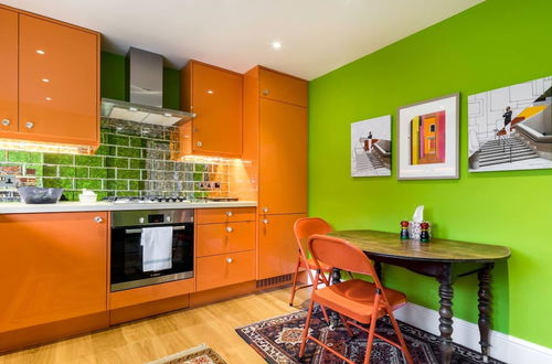 Photo 7 - 3 Bedroom Apartment on Portobello Road in Notting Hill