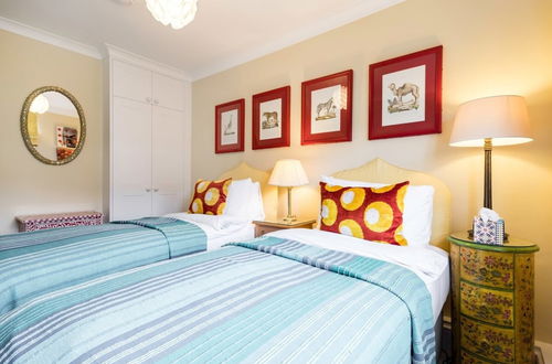 Photo 3 - 3 Bedroom Apartment on Portobello Road in Notting Hill