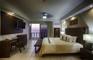 Photo 3 - Costa Sur Resort & Spa