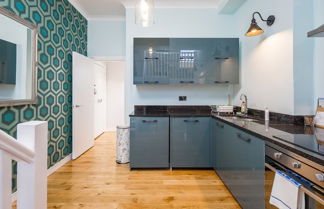 Photo 3 - Spacious Duplex Near West Hampstead & Tube