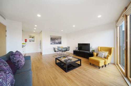 Photo 20 - 1 Bedroom Stylish Apartment near Regents Park FREE WIFI & AIRCON by City Stay Aparts London