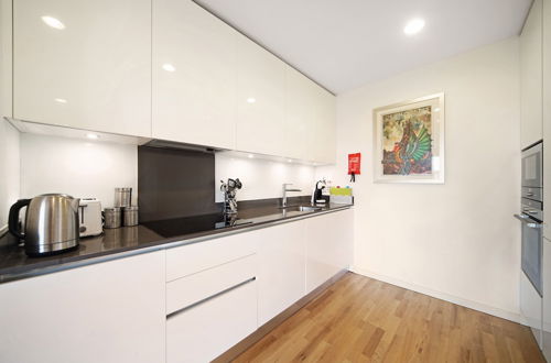 Foto 13 - 1 Bedroom Stylish Apartment near Regents Park FREE WIFI & AIRCON by City Stay Aparts London