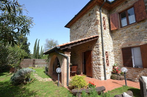 Photo 38 - Charming Villa in Suvereto with Hot Tub