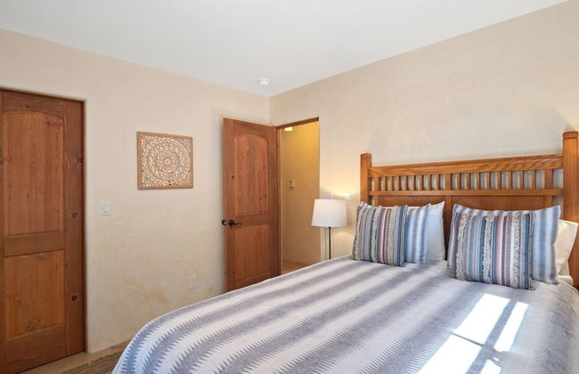 Casa Nona - Pristine Home in the Railyard District, Walk to The Plaza - Foto 9
