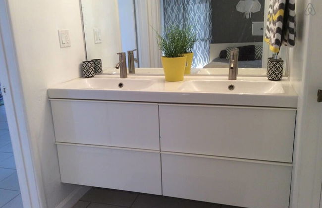 Modern Downtown Condo - Foto 16