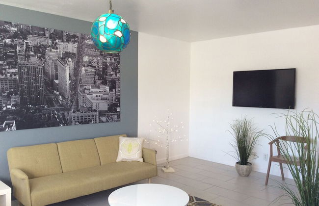 Modern Downtown Condo - Foto 10
