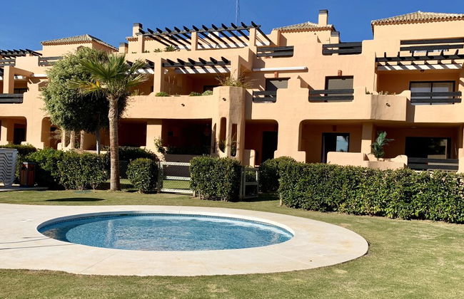Casares Beach Golf Apartment With Private Garden and Pool Access - Foto 22