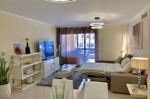 Foto 5 - Casares Beach Golf Apartment With Private Garden and Pool Access