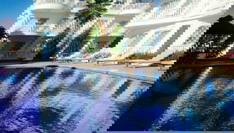 Foto 1 - Belka Golf Residence