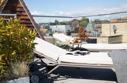 Photo 78 - The Penthouse - With 360 Private Terrace Views of the Cathedral and Exeter City