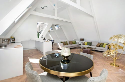 Foto 5 - The Penthouse - With 360 Private Terrace Views of the Cathedral and Exeter City