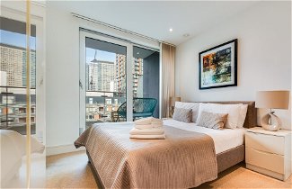 Photo 1 - Two Bedroom Apartment in Canary Wharf