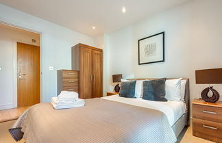 Photo 3 - Two Bedroom Apartment in Canary Wharf