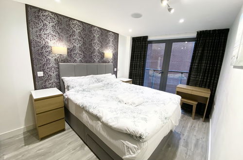 Photo 3 - Lovely 1-bed Apartment in Manchester