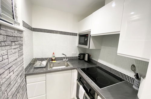 Photo 7 - Lovely 1-bed Apartment in Manchester