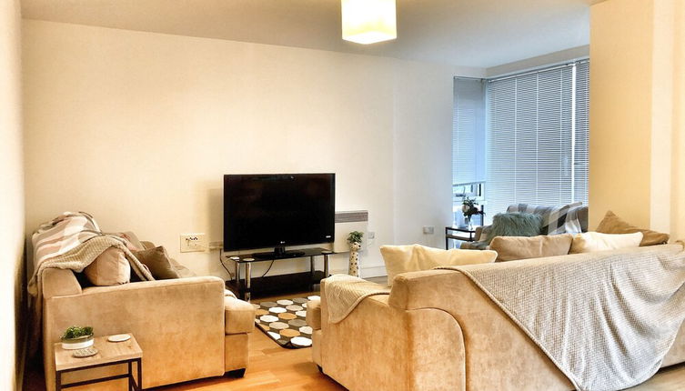 Photo 1 - Elegant Apartment in The Wharf