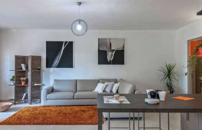 Plush Villa Apartment in Tavullia with Hot Tub - Photo 8