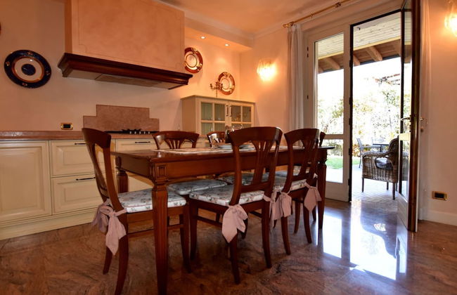 Luxurious Villa in Lombardy with Garden & Hot Tub - Foto 23