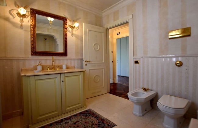 Luxurious Villa in Lombardy with Garden & Hot Tub - Foto 21