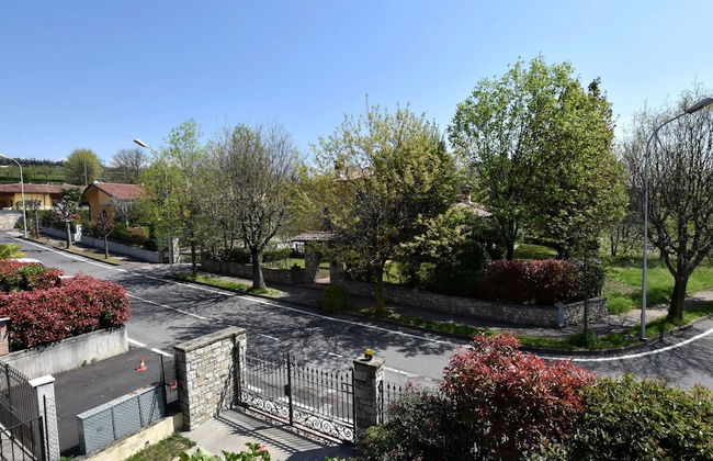 Luxurious Villa in Lombardy with Garden & Hot Tub - Foto 35