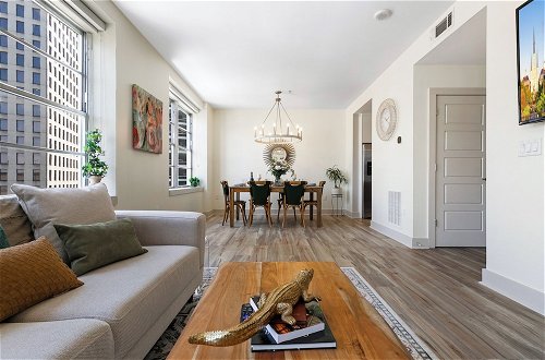 Photo 37 - Amazing 3-Bedroom Luxury Condo Just Steps to the French Quarter