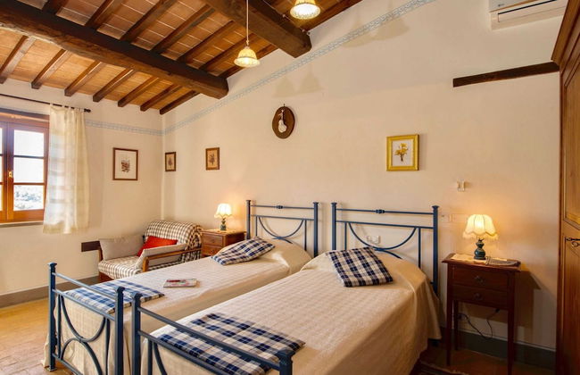 Scenic Farmhouse With Pool - Photo 3