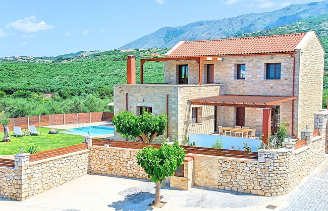 Cretan Sunrise Villa with Heated Pool - Foto 24