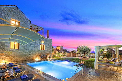 Foto 1 - Cretan Sunrise Villa with Heated Pool