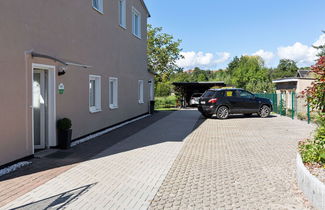 Photo 2 - Family Holiday Home Near the Beach With Large Garden