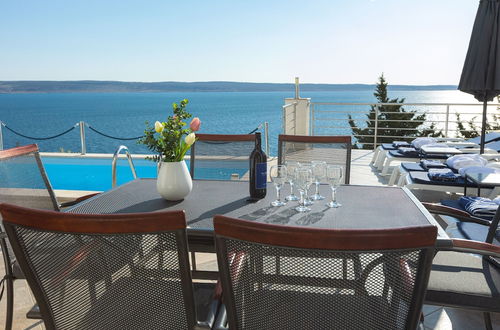 Foto 46 - Luxury Apartment With Heated Pool in Starigrad