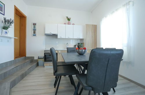 Photo 28 - Luxury Apartment With Heated Pool in Starigrad