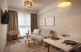 Photo 1 - Love Luxury Central Apartment