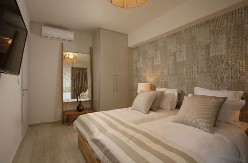 Photo 3 - Love Luxury Central Apartment