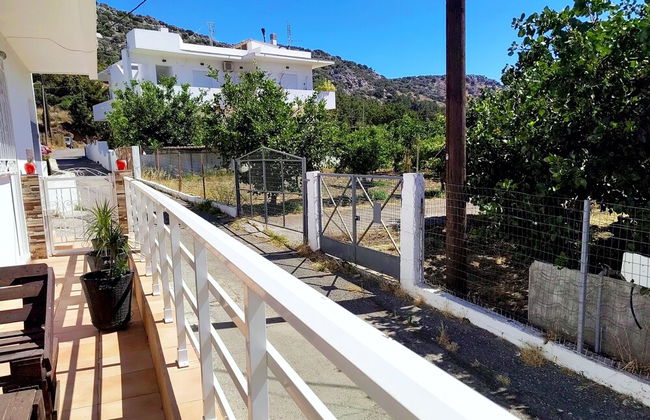 Fully Equipped House Nearby the Beach - Photo 20